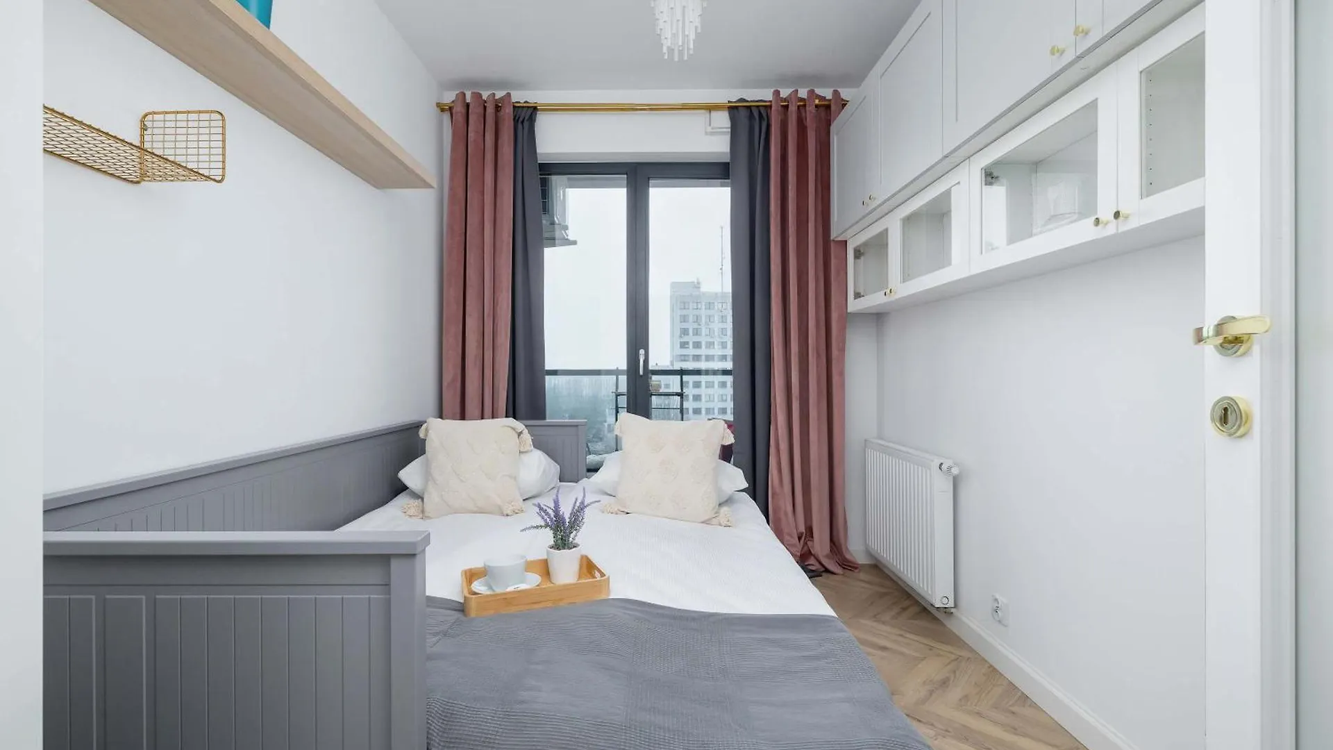Modern And Bright Apartment With Air Conditioning & Parking By Noclegi Renters Krakow